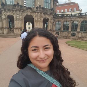 Meet your Posher, Emily